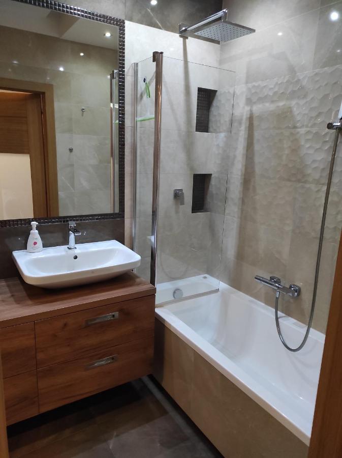 Apartament Gdynia Oksywie Z Tarasem , Darmowy Parking Lägenhet Exteriör bild